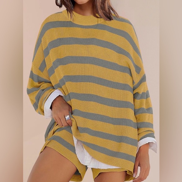 Striped Yellow and Gray Sweater Set (m) - Picture 3 of 9